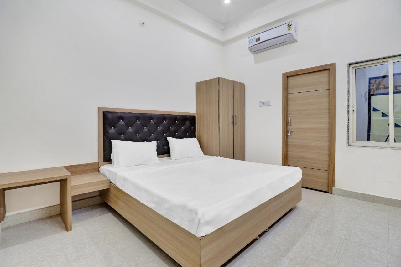 Collection O Pearl Inn Guest House Gwalior Extérieur photo