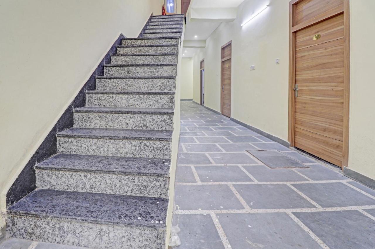 Collection O Pearl Inn Guest House Gwalior Extérieur photo
