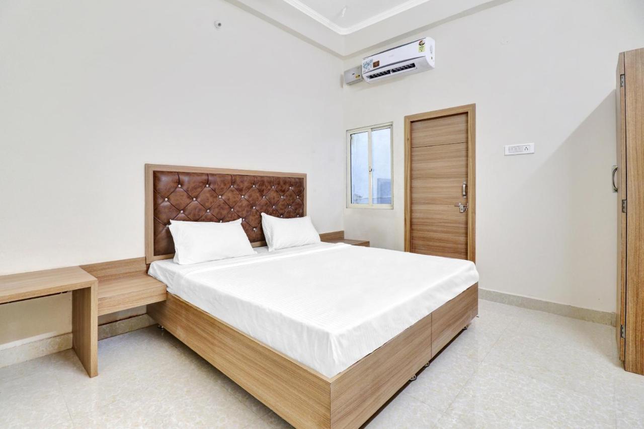 Collection O Pearl Inn Guest House Gwalior Extérieur photo